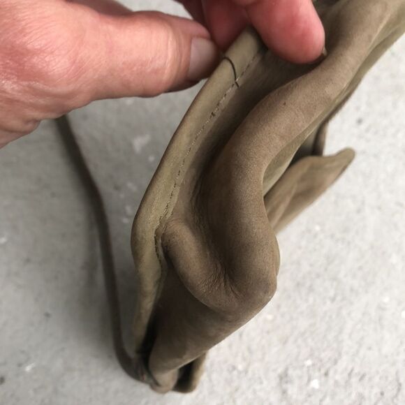 Arche crossbody  - Picture 4 of 6